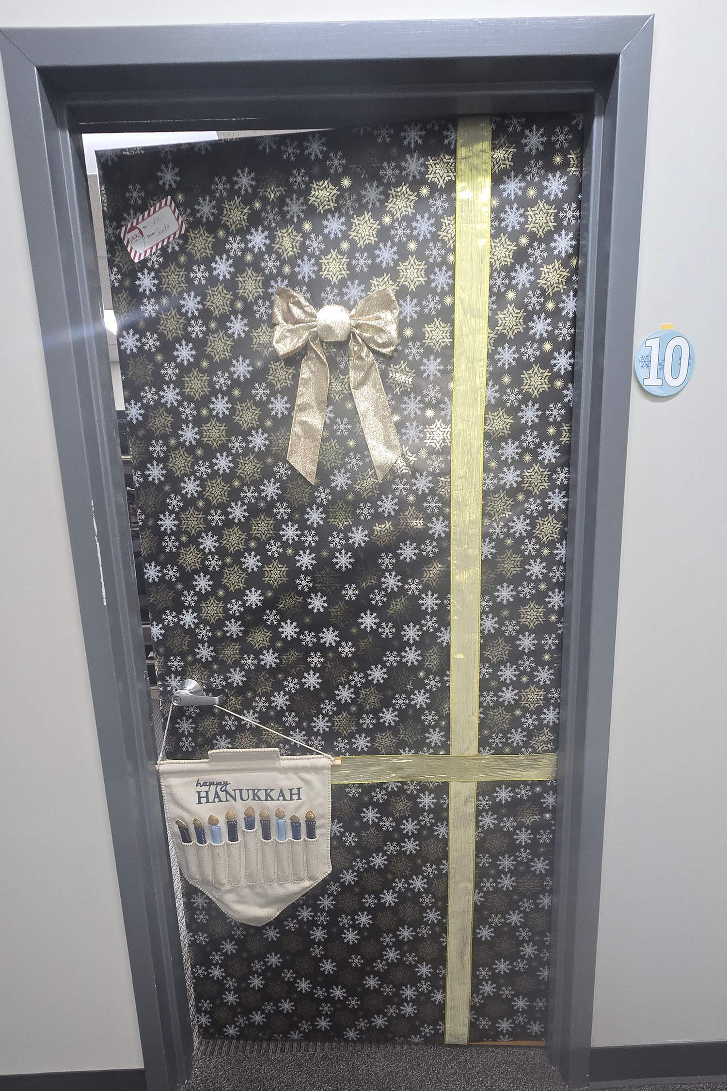 Door 10